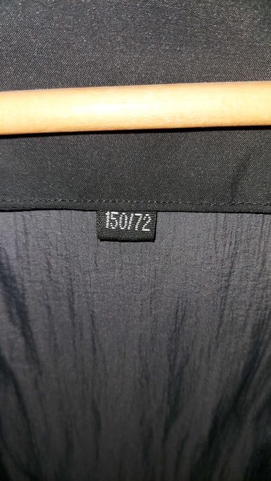 Продам куртку зимнюю на мальчика