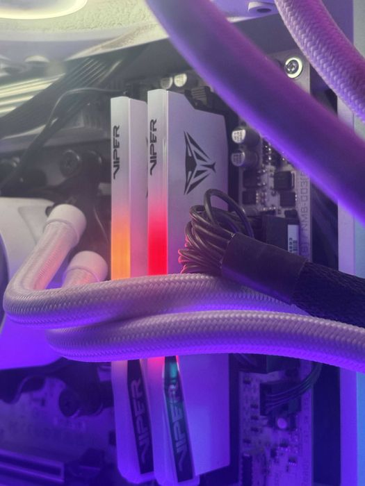 Vand Placuta Memorie Patriot Viper Elite 5 16GB DDR5-6200 MHz CL42 Alb