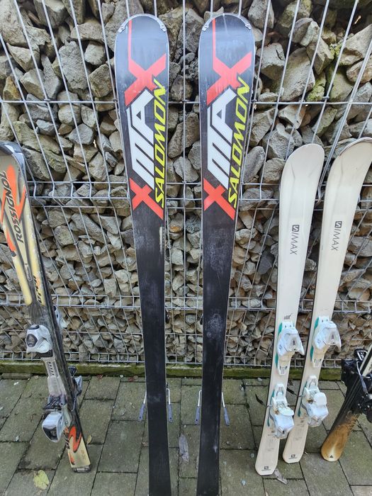 Vând skiuri salomon  156 cm ,170 cm si rossignol 146 cm , si 160 cm
