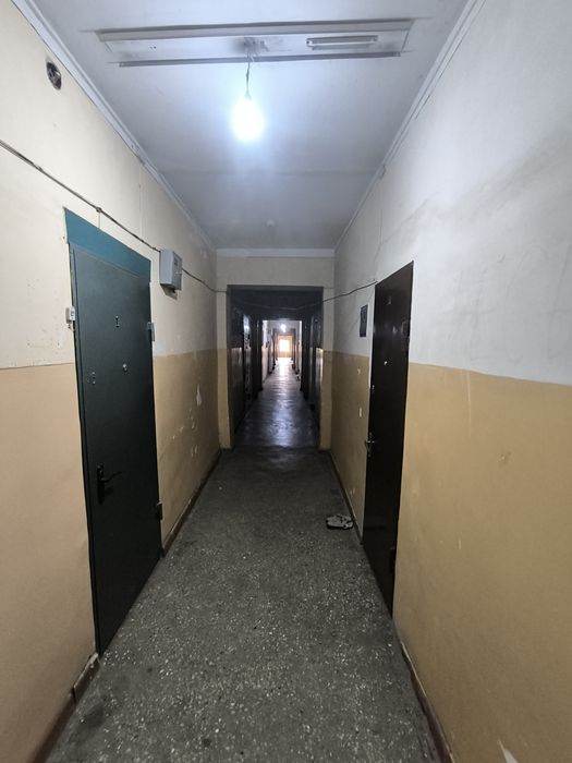 Студия. 1 ком квартиру Сергели 2. Бывшее общежитие . 3/4 . 18 м2 кирпи