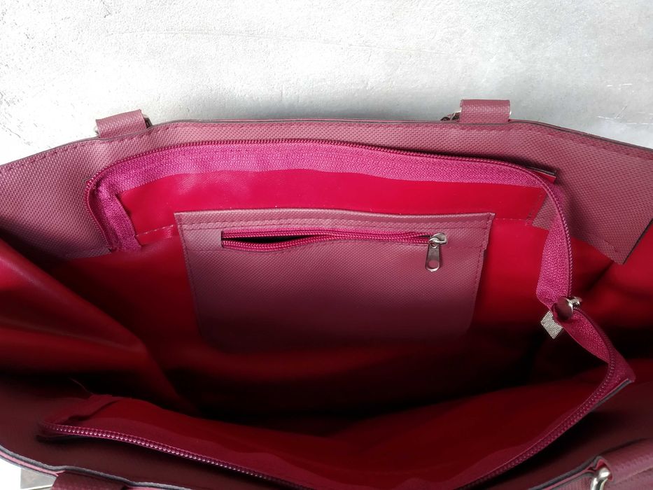 Разпродажба. Чисто нови дамски чанти / раници! Lacoste / CHANNEL