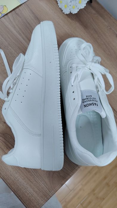 Нови кецове, дължина на стелка 27.5см