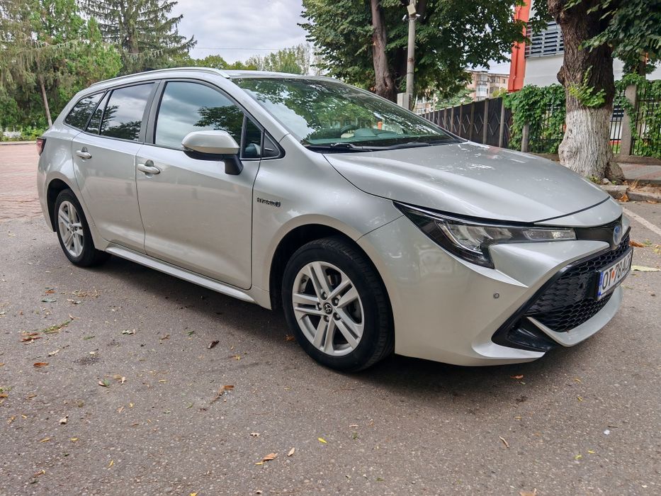 Vând  Toyota Corolla Hibrid