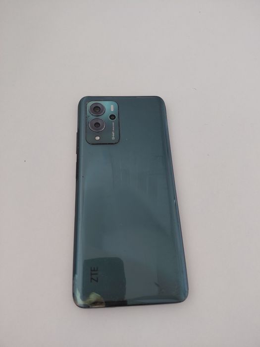 Продам телефон бу