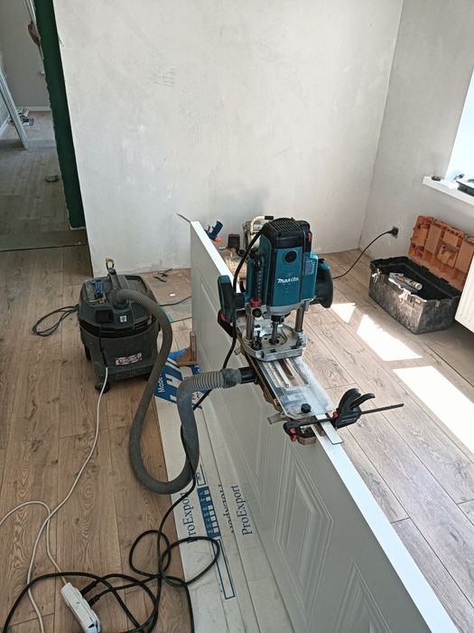 Установка дверей