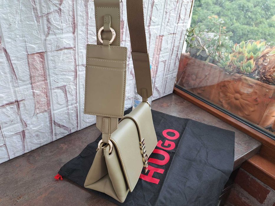 дамска чанта,HUGO,малка  чантичка,хуго