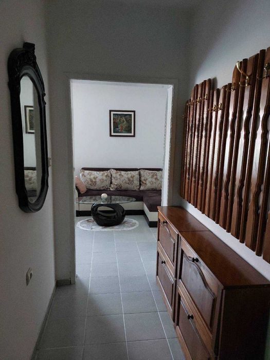 Дава се под наем Двустаен апартамент в София, Център - 66 кв.м за 600 € - Снимка #2