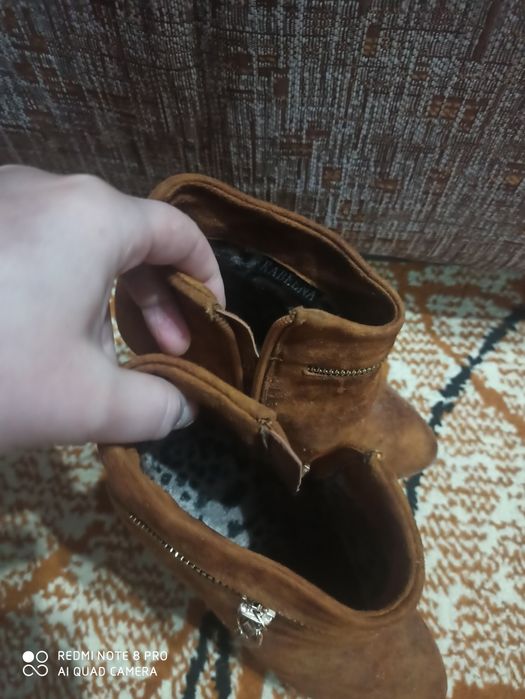 Sotiladi srochna oyo kiyim