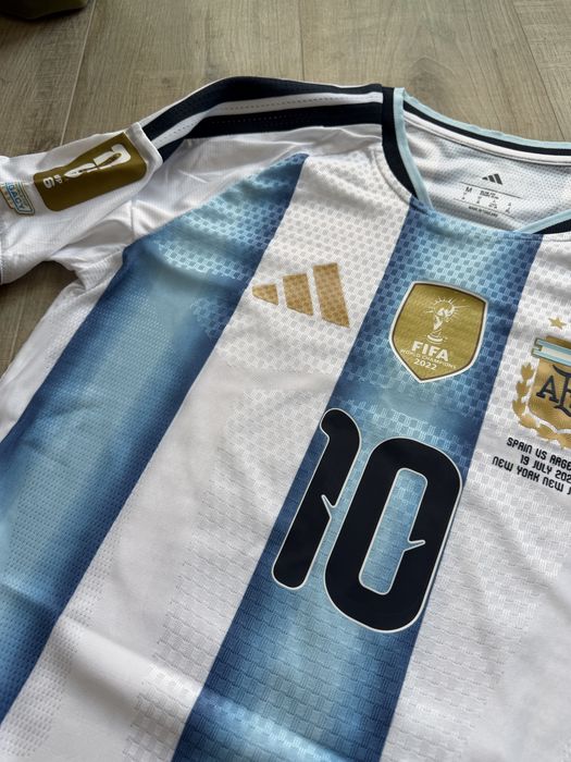 Tricou de fotbal Adidas Argentina Messi 10 finala vs Spania Leo Messi 10 marime M nou