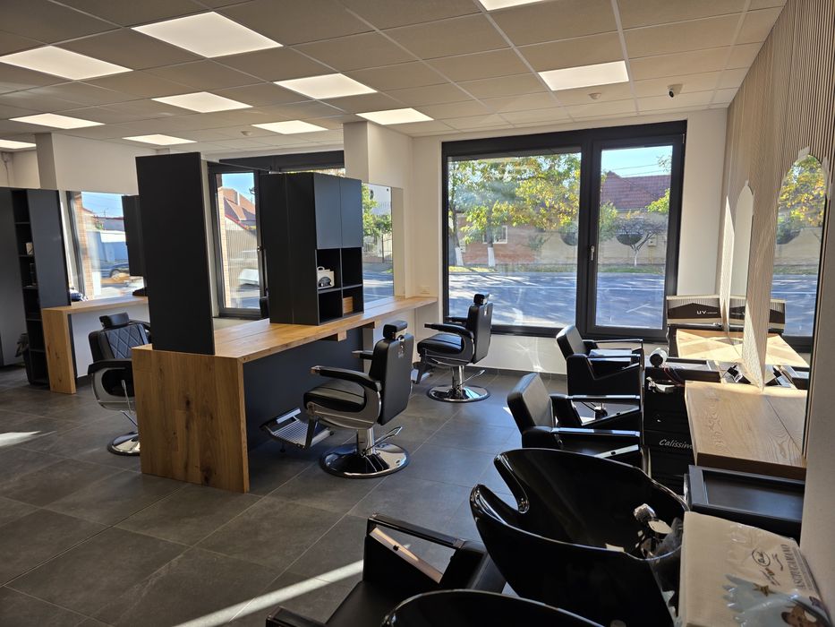 FRIZERIE/COAFURĂ - pun la dispoziție posturi de FRIZERIE și COAFURĂ