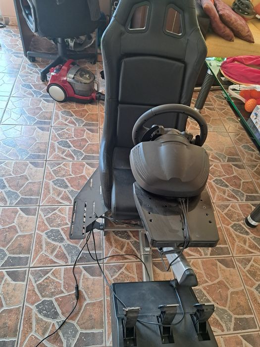 Simulator  Logitech cu  consola x-box one