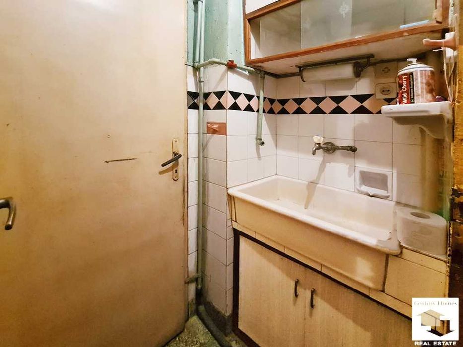 Продава се Многостаен апартамент в Велико Търново, Център - 102 кв.м за 1255 €/кв.м - Снимка #17