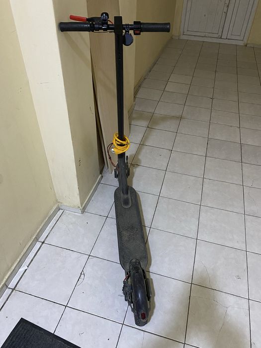 Самокат электро в отличном состоянии