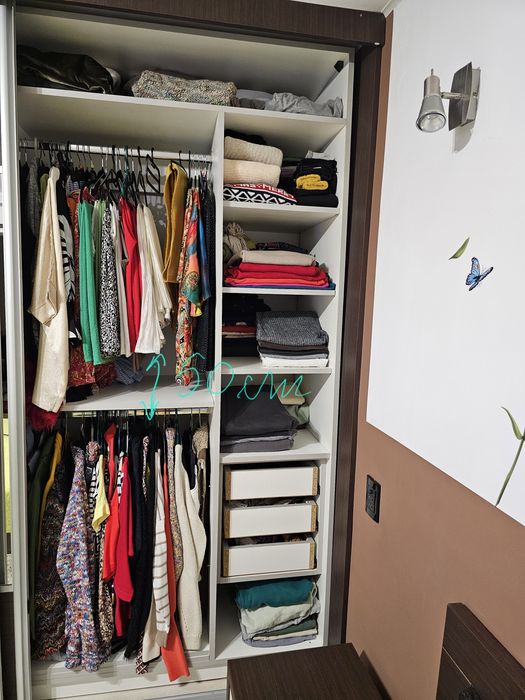 Dresing cu oglinda, pat, saltea, noptiere și comodă