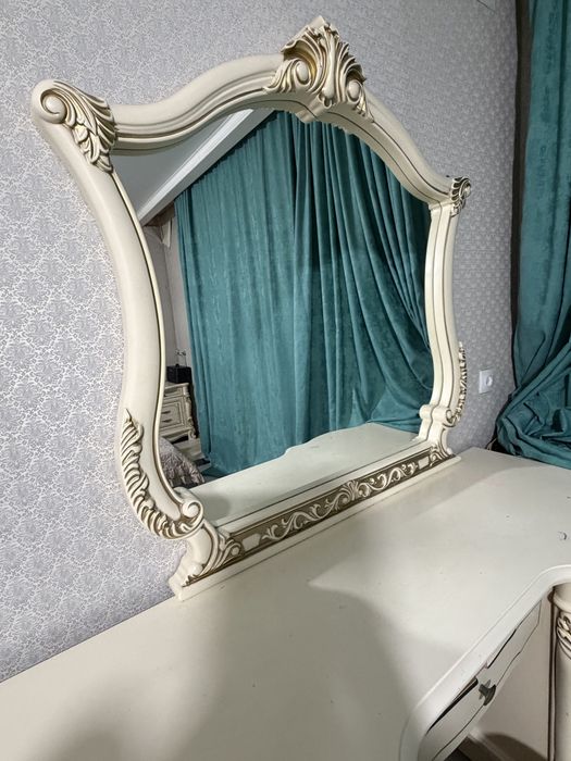 Спальный гарнитур Кассандра