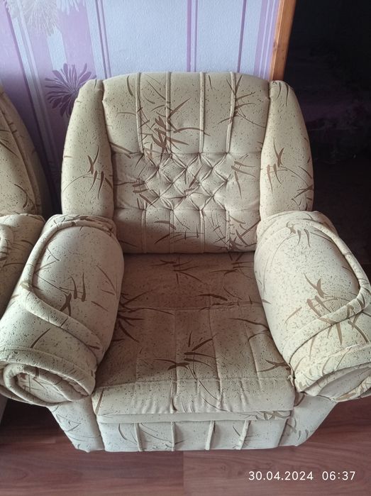 Диван и кресло продам