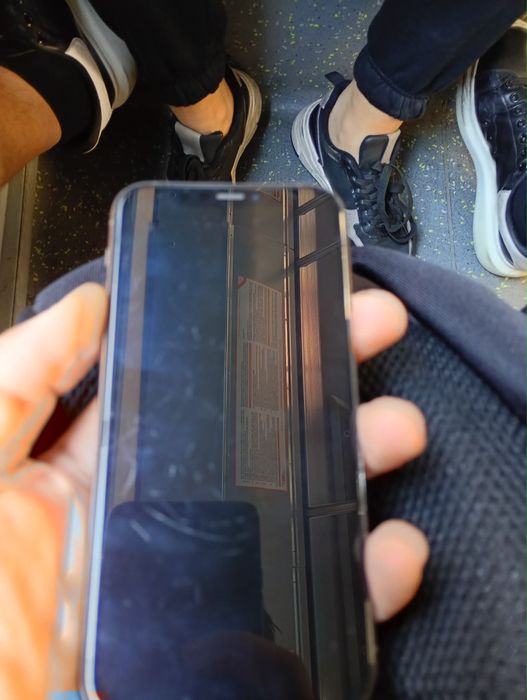 Vand iphone 11 pro 256