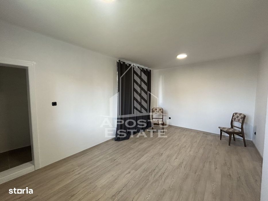 Spatiu pentru birouri de inchiriat, 30 mp, etajul 1, in Girocului