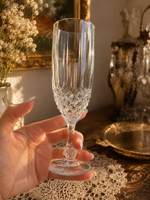 Set 7 pahare sampanie frantuzesti posibil cristal