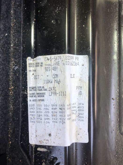 Haion Hayon usa spate Skoda Octavia 3 negru 2.0 CFKC 4x4 150 cp