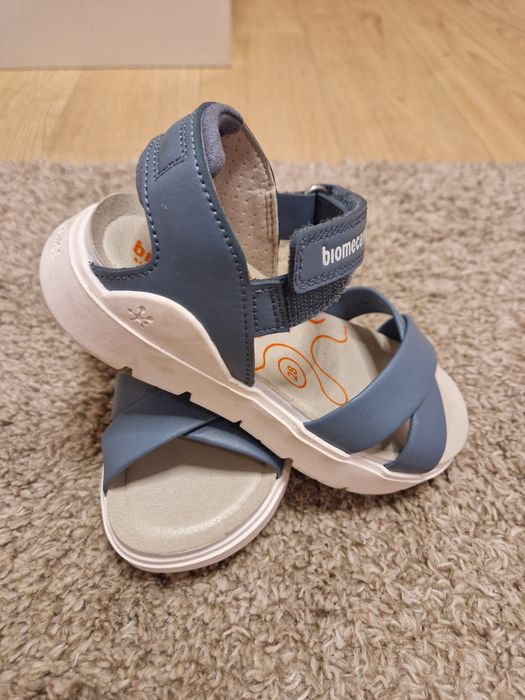Нови Сандали Биомеханик. Размер 28 момиче