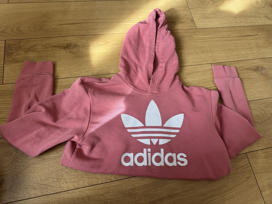 розов суичър на Adidas