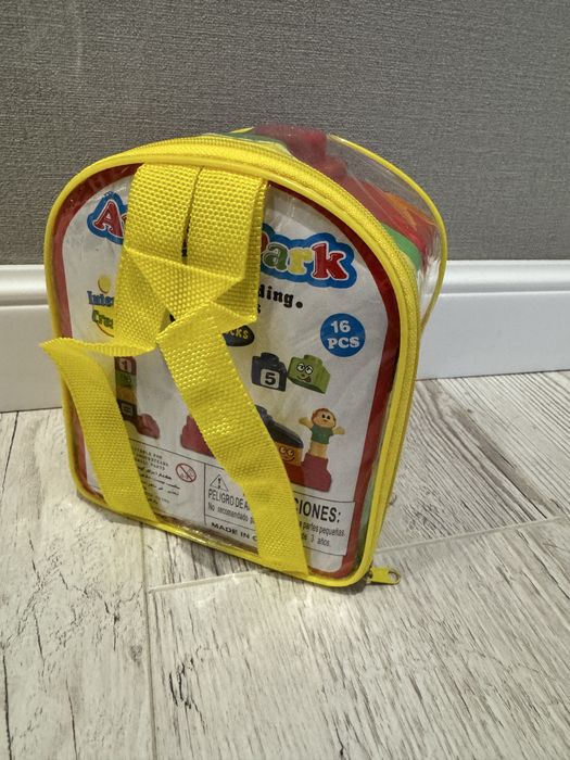 Конструктор строительный детский