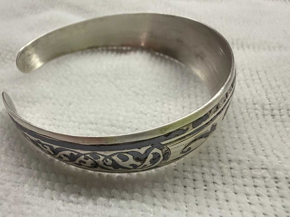 Сребърна гривна стил Кубачи