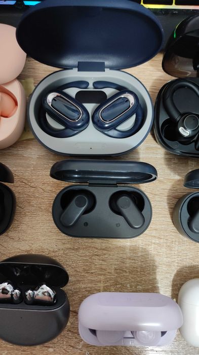 Casti in-ear modele diferite, Samsung, Huawei etc