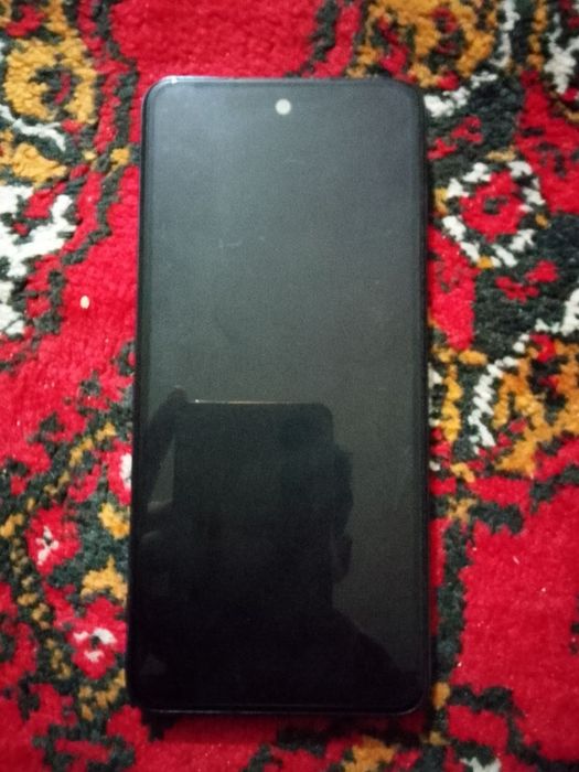 Infinix hot 40i 128gb4+4