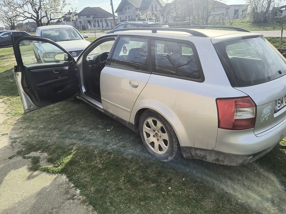 Vând audi A4 B6  1.9 tdi