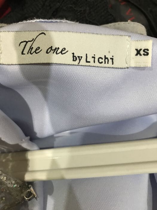 Продам платье размер xs