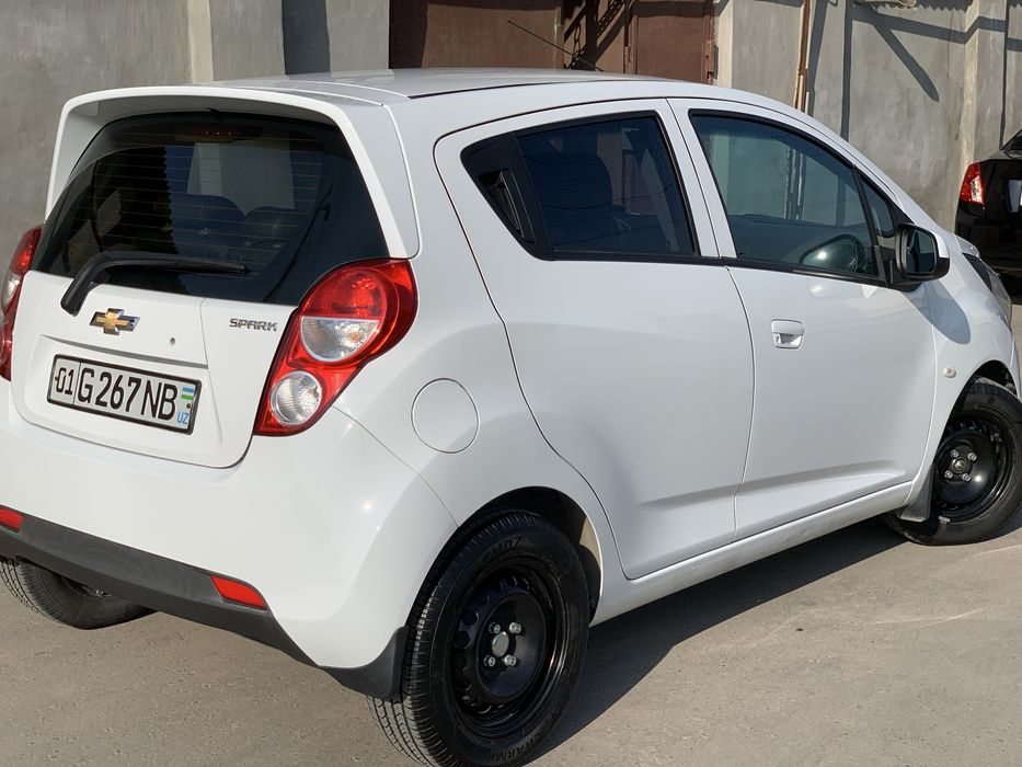 Chevrolet Spark mexanika sotilad tiniq urilgan chizilgan joy