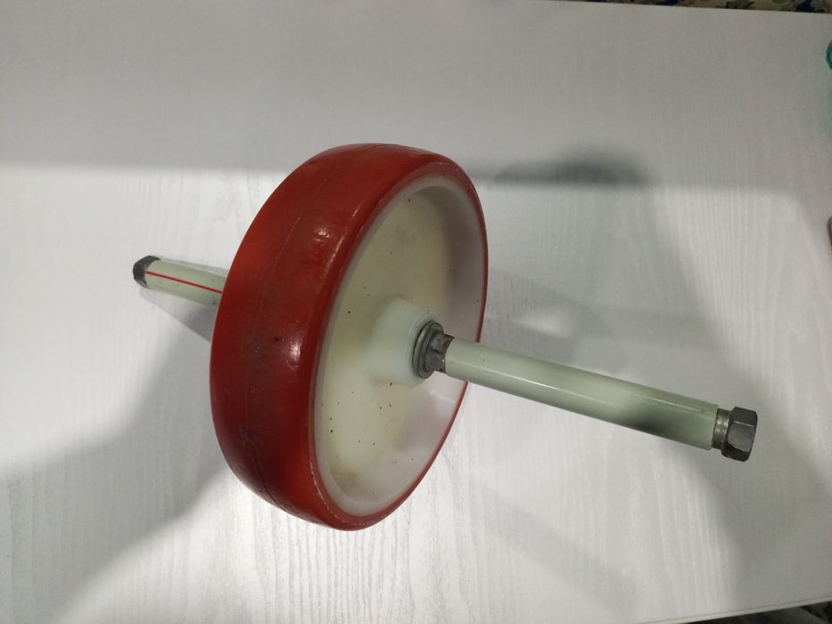 Продам гимнастический ролик пресса