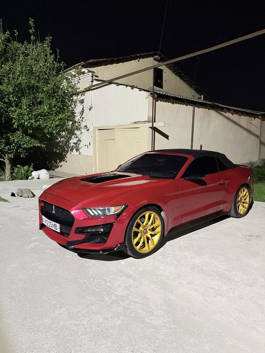 Sotiladi Ford Mustank