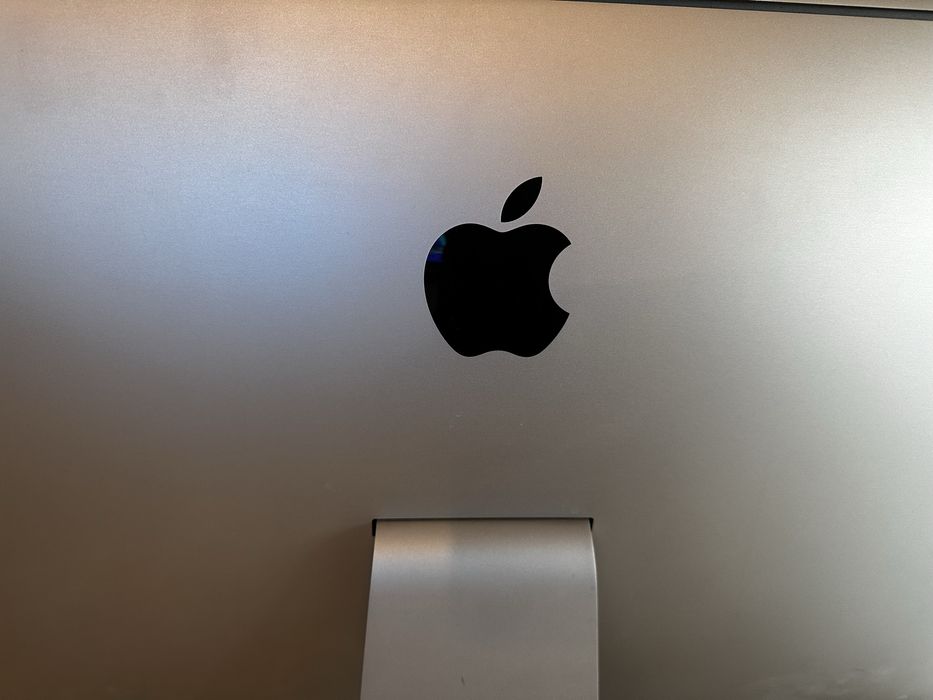 Страхотен iMac 27" (Late 2009) - 1TB HDD Перфектен 2K екран