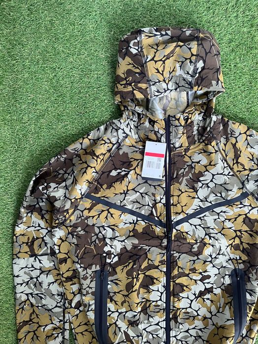 Мъжко горнище : Nike Tech Woven Full-Zip Windrunner Olive Flak and Black L