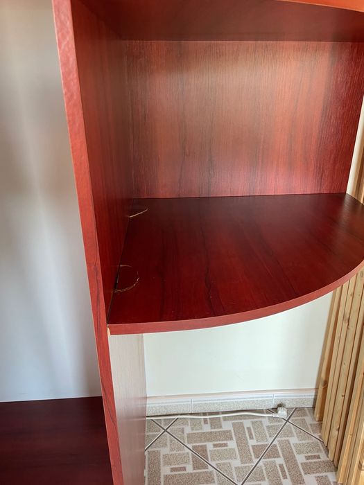 Set mobilier din PAL (culoare wenge / cireș închis) – Stare foarte bună