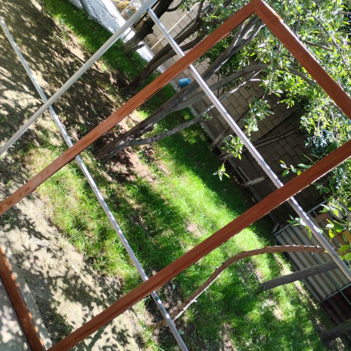 Пластиковая дверь, алюминий