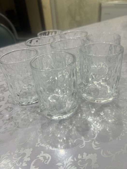 Бокал, стакан прозрачный