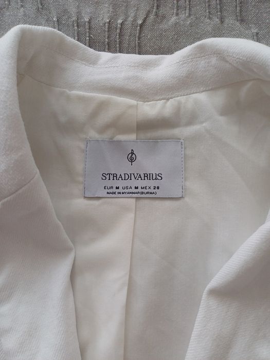 Дамско сако Stradivarius