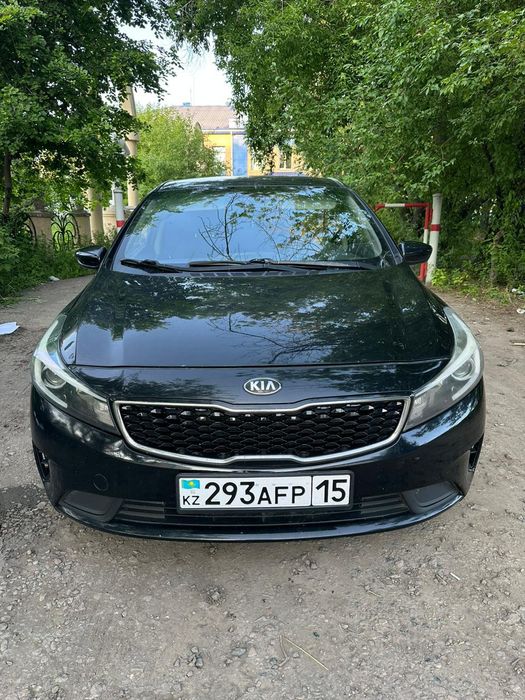 Kia cerato 2017 года