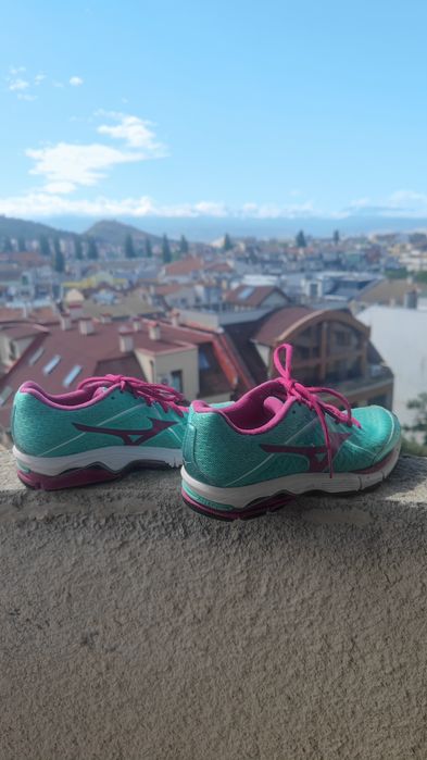 Маратонки  Mizuno Wave 6  номер 36 UK 3.5, 22.5 см, 22,5 см