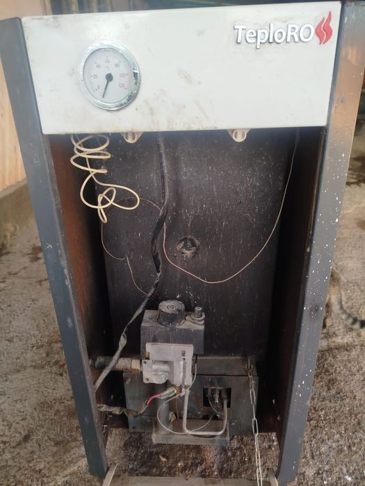 Продам печь газовый для отопления