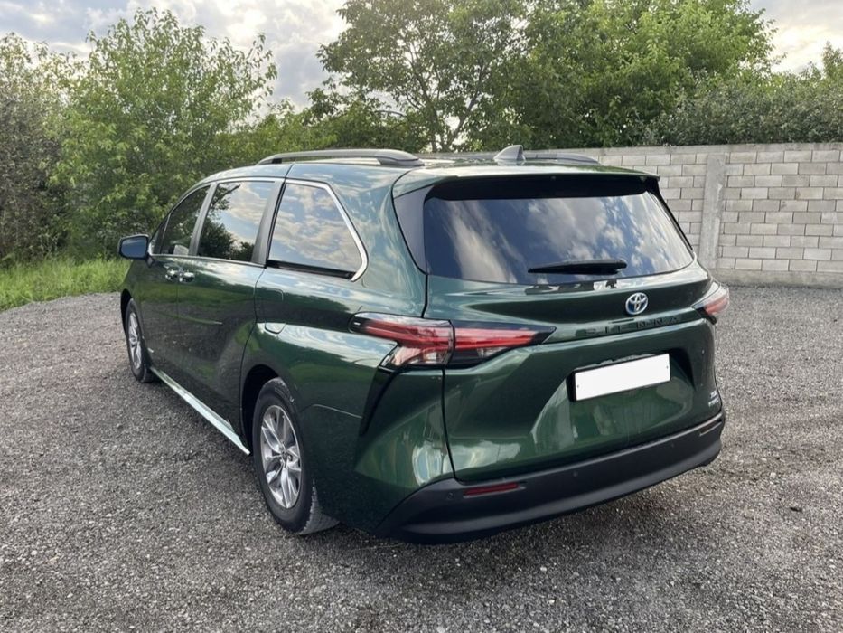 Услуги минивена с водителем и без Трансфер Экскурсии Туры Сопровождени