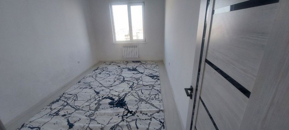 Qizlar uchun sheriklikka kvartira