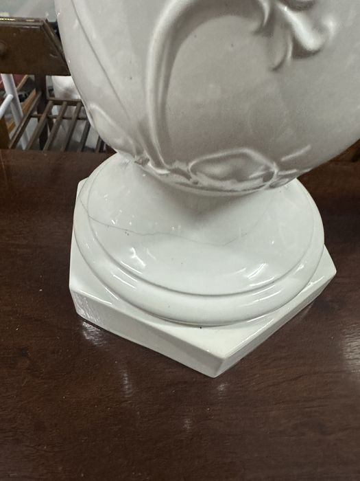 Италианска декоративна керамична поставка / постамент  от 70-те