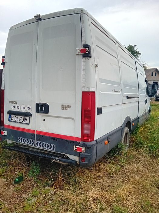 Se vinde iveco daily