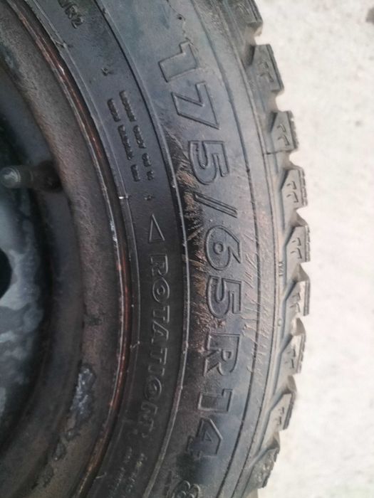 Продам зимнюю резину