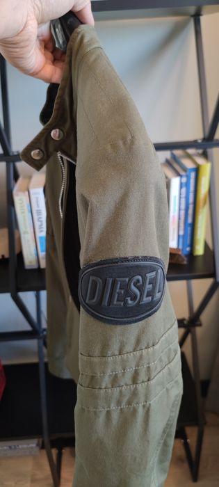 Куртка фирмы DIESEL